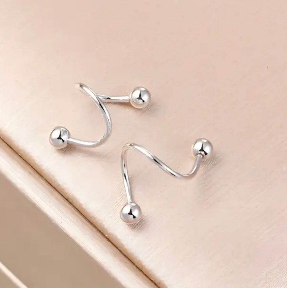 GEOMETRIC TWIST EARRINGS Stainless steel STATEMENT PIECE - Picture 2 of 4